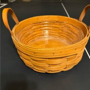 Vintage 1994 longaberger  basket handwoven